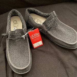 hey dudes new with tags